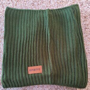 Green warm neck warmer (from Amazon)- New without tags